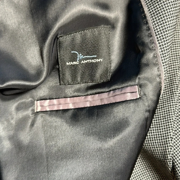 Marc Anthony Grey Suit Jacket 42R - Picture 5 of 6